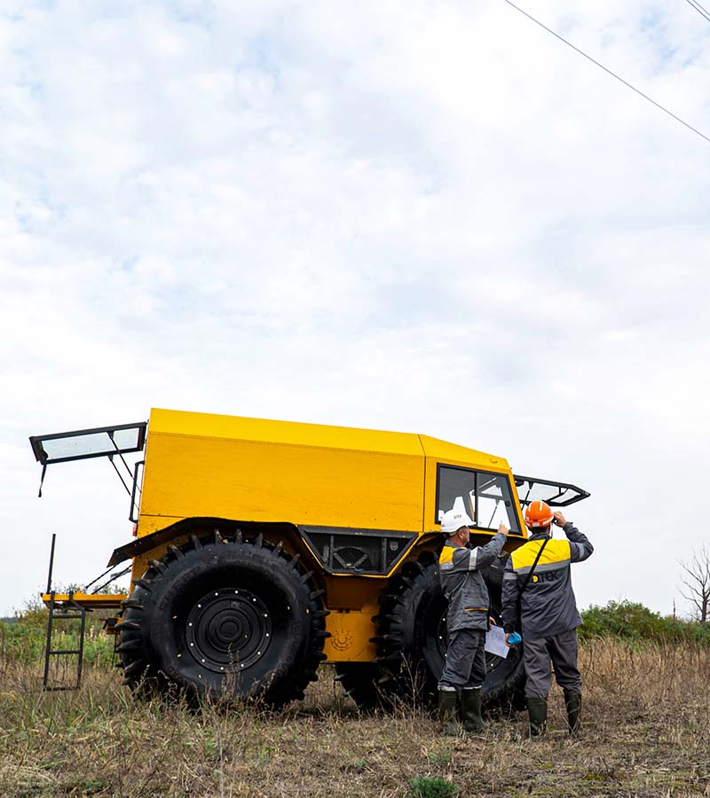 Powerlines_gallery_2_mob 